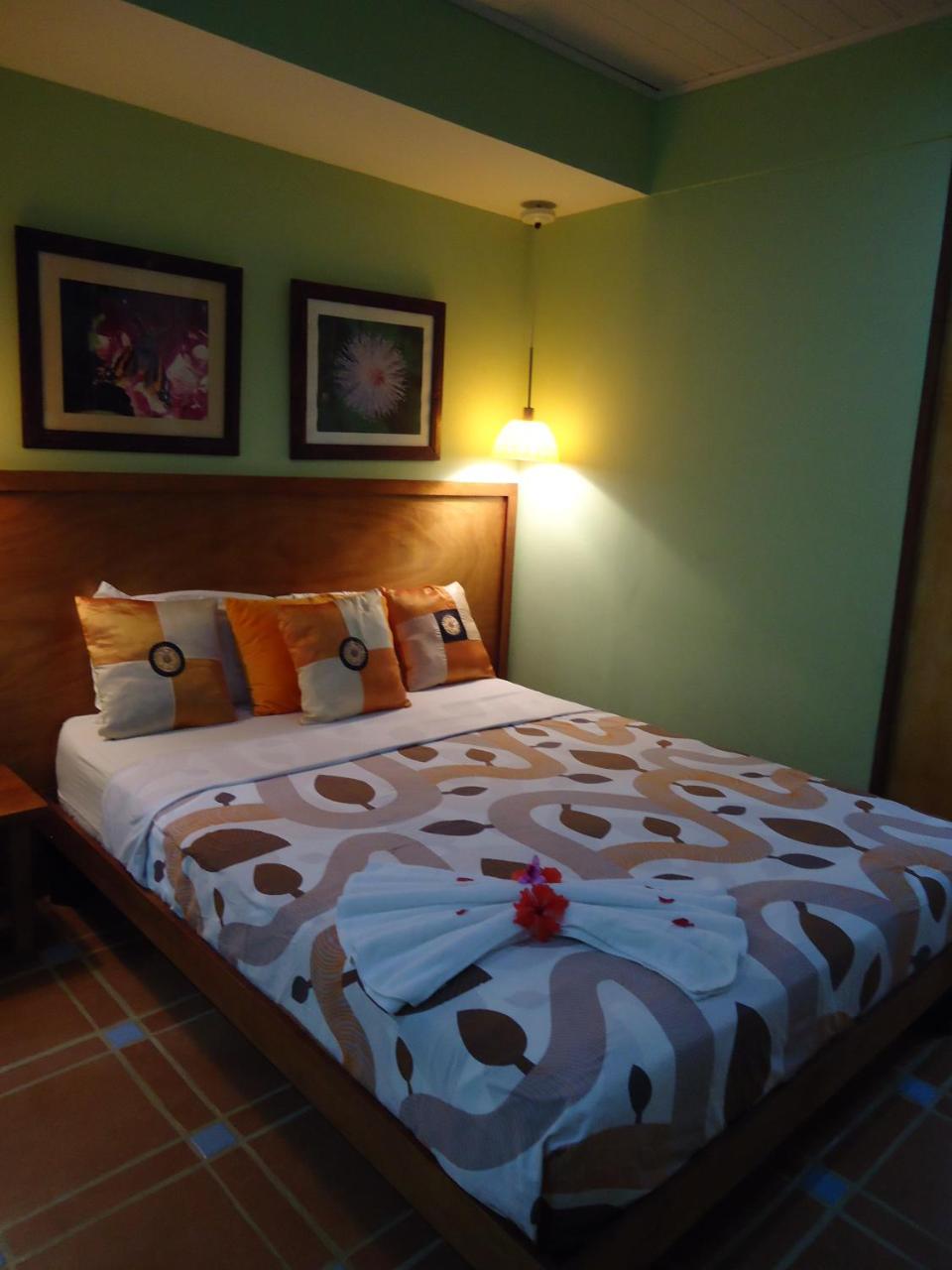 Hotel Mandarina Кепос Экстерьер фото