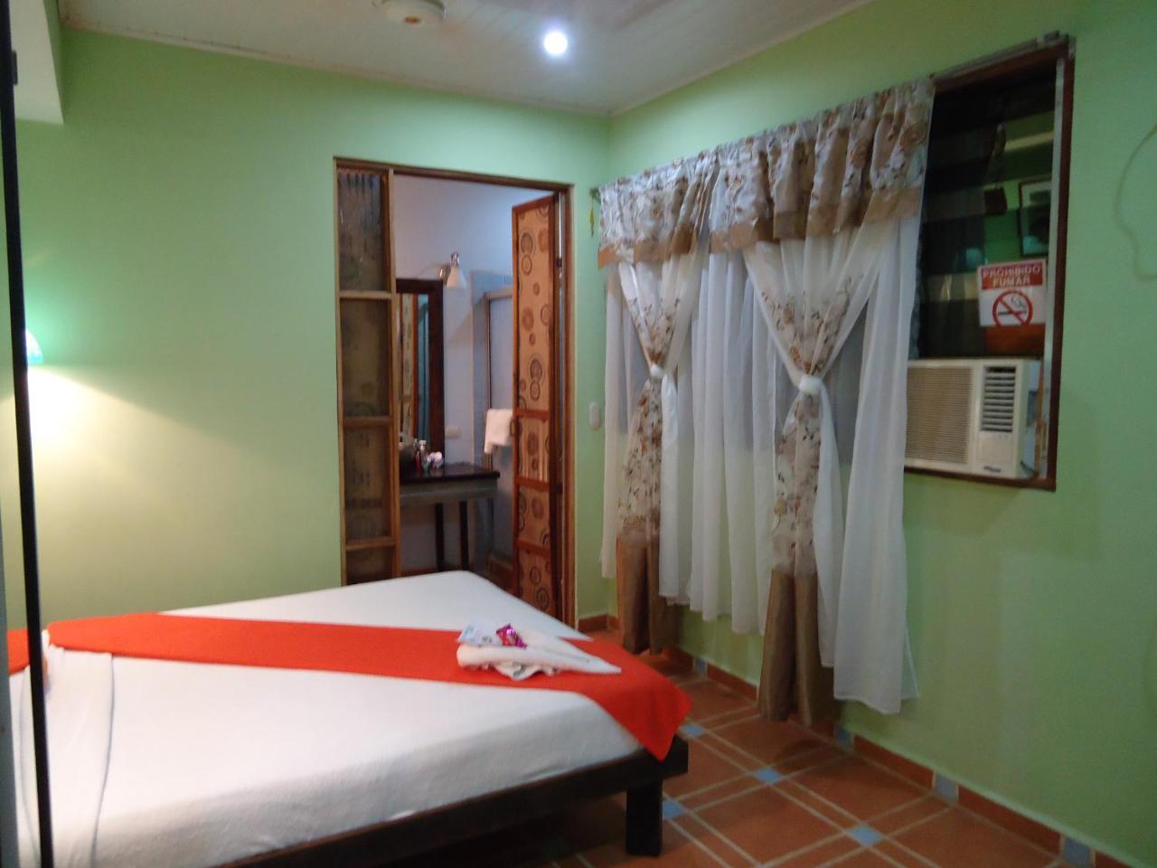 Hotel Mandarina Кепос Экстерьер фото